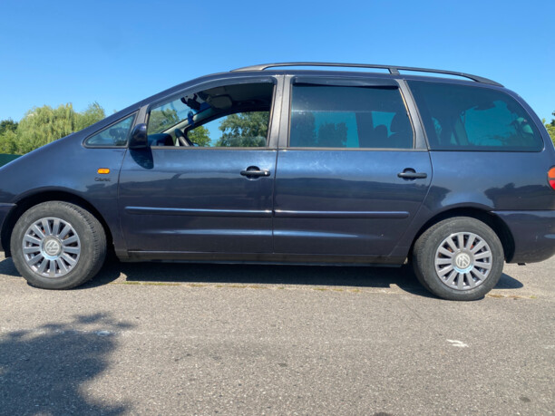 Volkswagen Sharan I, 7 мест, 1997 г.