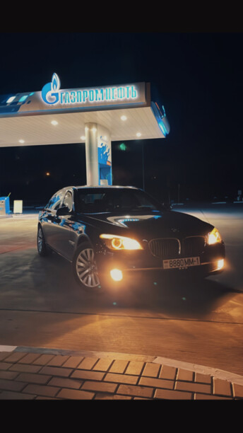 BMW 7 серия F02 (Long), 2010 г.