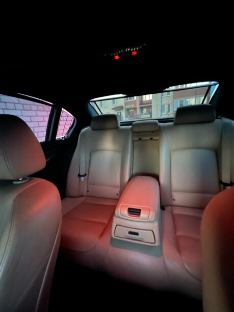 BMW 7 серия F02 (Long), 2010 г.