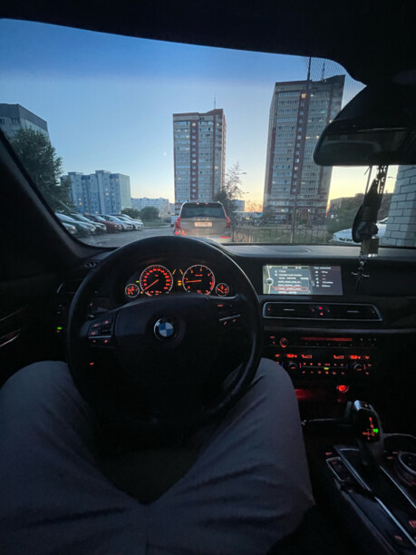 BMW 7 серия F02 (Long), 2010 г.