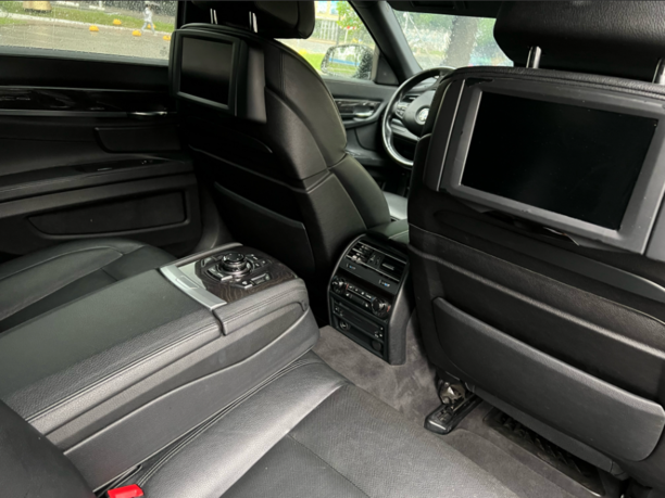 BMW 7 серия F01, F04, 2011 г.