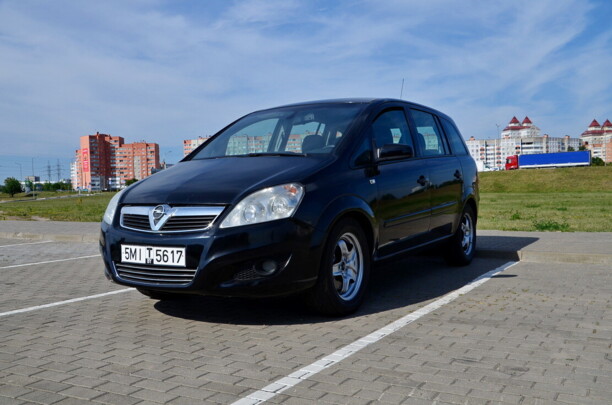 Opel Zafira B · Рестайлинг, 7 мест, 2010 г.