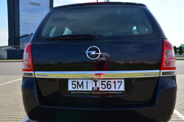 Opel Zafira B · Рестайлинг, 7 мест, 2010 г.