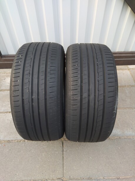 Легковые шины Yokohama Bluearth 245/35 R19 2 шт.