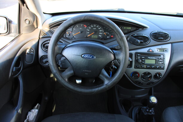 Ford Focus I · Рестайлинг, 2002 г.