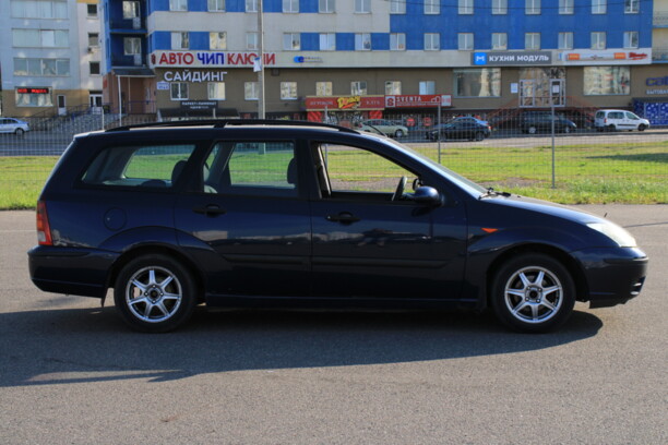 Ford Focus I · Рестайлинг, 2002 г.