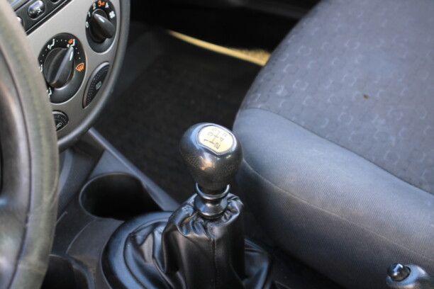 Ford Focus I · Рестайлинг, 2002 г.