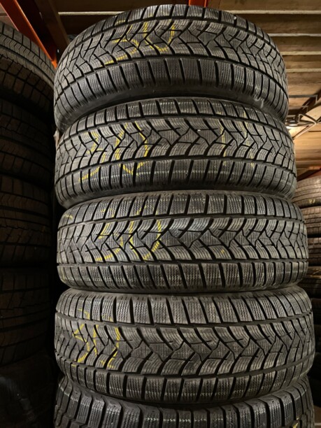 Легковые шины Dunlop SP Winter Sport 5 SUV 225/65 R17 4 шт.