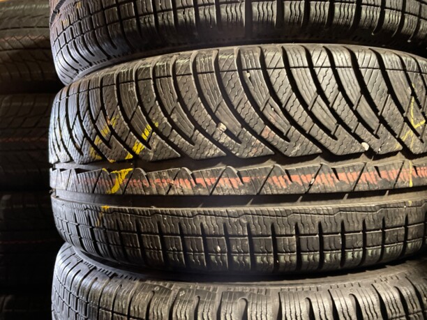 Легковые шины Michelin Pilot Alpin PA4 235/50 R17 4 шт.