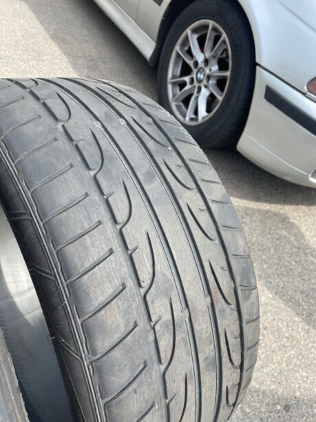 Легковые шины Dunlop 225/40 R18 2 шт.
