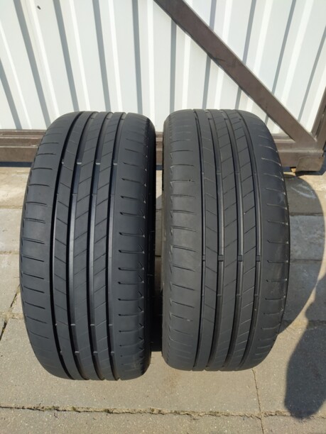 Легковые шины Bridgestone 225/40 R19 2 шт.