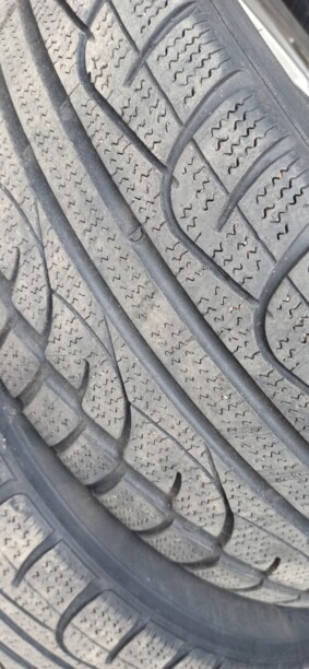 Легковые шины Kumho Izen xw kw17 225/50 R17 4 шт.