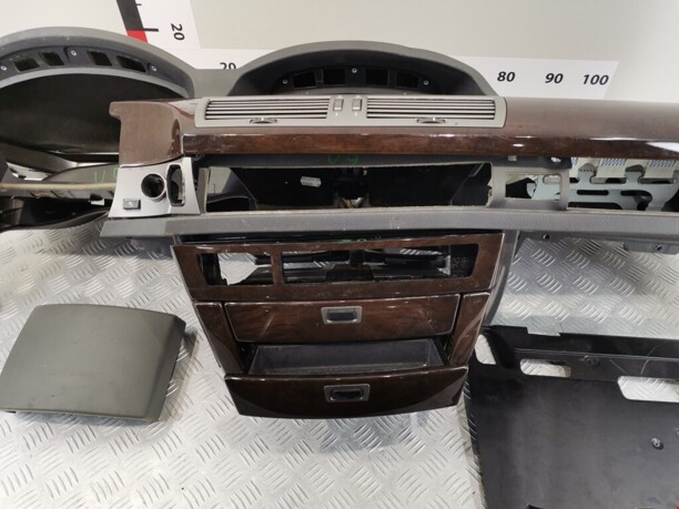 Передняя панель (торпедо) для BMW 7 серия E65 2001 - 2008