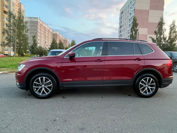 Volkswagen Tiguan II, 7 мест, 2019 г.