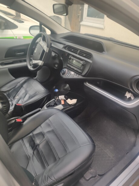 Toyota Prius C I, 2013 г.
