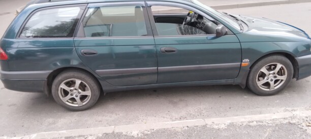 Toyota Avensis I (T220) · Рестайлинг, 2001 г.