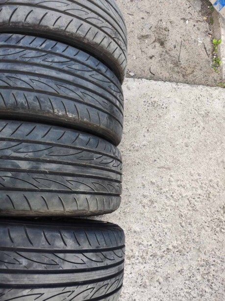 Легковые шины Yokohama Advan Fleva V701 225/40 R19 4 шт.