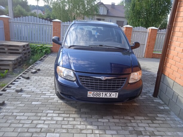 Chrysler Voyager IV, 7 мест, 2003 г.