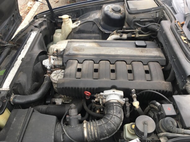 Весь автомобиль на запчасти для BMW 5 серия E34 1988 - 1996