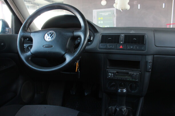 Volkswagen Golf IV, 2001 г.