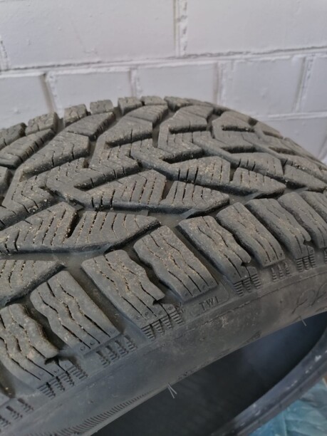 Легковые шины Kormoran Snow 225/45 R17 4 шт.