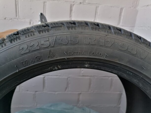 Легковые шины Kormoran Snow 225/45 R17 4 шт.