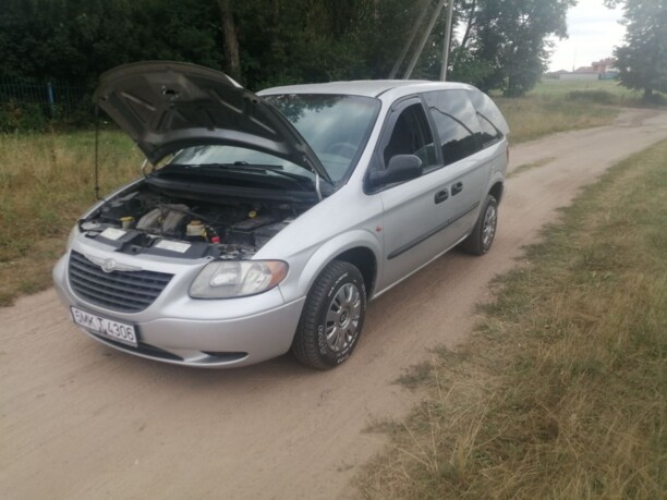 Chrysler Voyager IV, 7 мест, 2001 г.