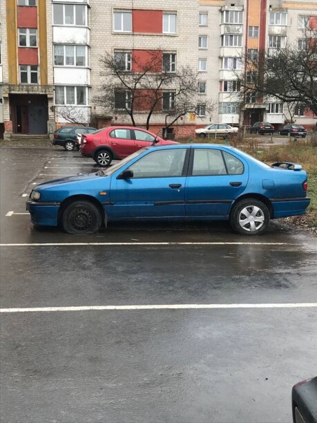 Весь автомобиль на запчасти для Nissan Primera P10 1990 - 1997