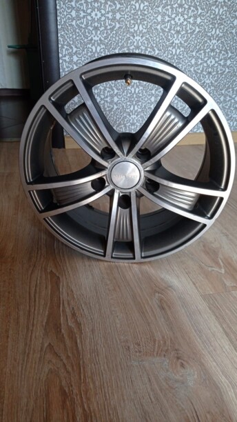 БМВ F30 7x15 5x120 4 шт.