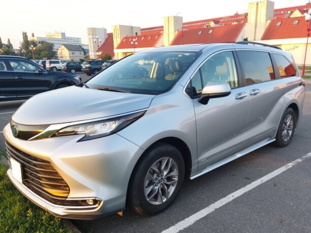 Toyota Sienna IV (XL40), 7 мест, 2020 г.