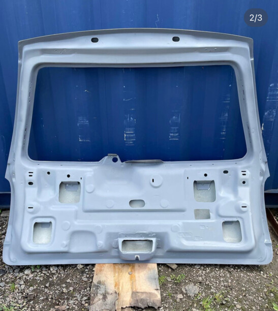 Крышка багажника в сборе для Chrysler Voyager III 1995 - 2000