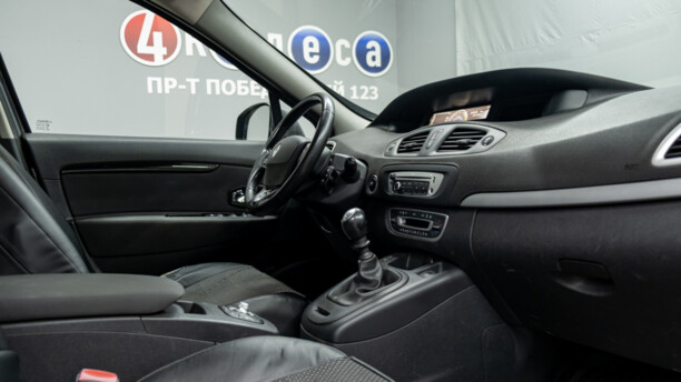 Renault Grand Scenic III · 2-й рестайлинг, 2014 г.
