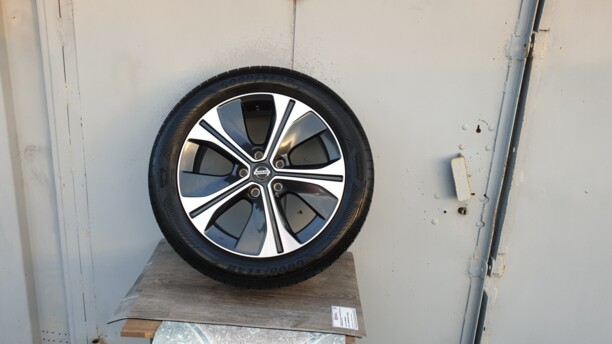 Диски оригинальные R17 Nissan 6.5x17 5x114.3 4 шт.