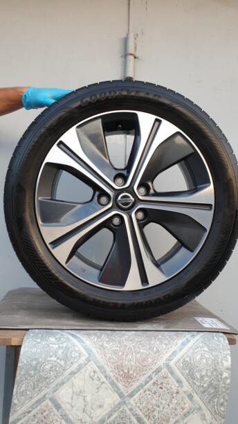 Диски оригинальные R17 Nissan 6.5x17 5x114.3 4 шт.