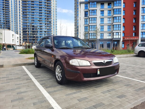 Mazda 323 BJ, 1999 г.