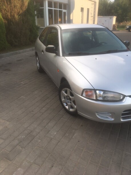 Mitsubishi Colt V, 1996 г.