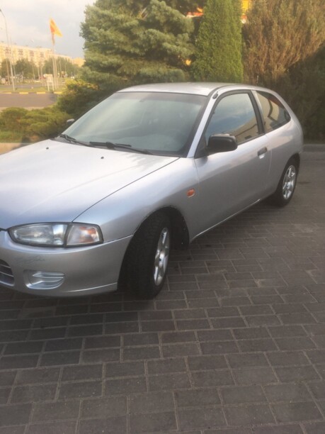 Mitsubishi Colt V, 1996 г.