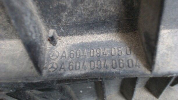 Корпус воздушного фильтра для Mercedes-Benz E-Класс W124, S124, C124, A124 1984-1997