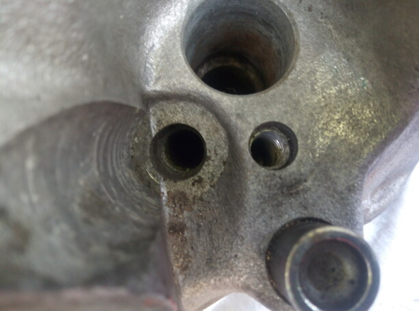 Головка блока цилиндров в сборе для Audi 80 B4 1991 - 1996