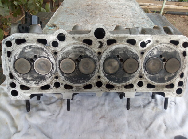 Головка блока цилиндров в сборе для Audi 80 B4 1991 - 1996