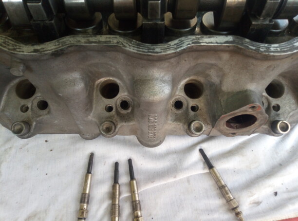 Головка блока цилиндров в сборе для Audi 80 B4 1991 - 1996