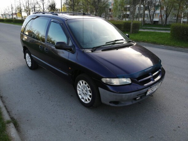 Chrysler Voyager III, 7 мест, 1999 г.