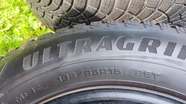 Легковые шины GoodYear ULTRAGRIP 9 195/65 R15 4 шт.
