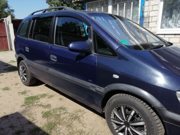 Opel Zafira A, 7 мест, 2000 г.