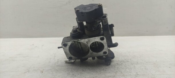 Дроссельная заслонка в сборе для Audi 80 B4 1991 - 1996