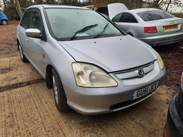 Весь автомобиль на запчасти для Honda Civic VII 2000 - 2003