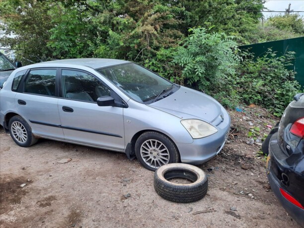 Весь автомобиль на запчасти для Honda Civic VII 2000 - 2003