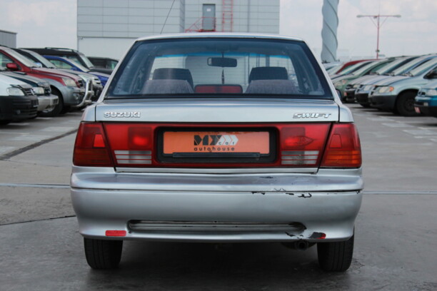Suzuki Swift II · Рестайлинг, 2003 г.