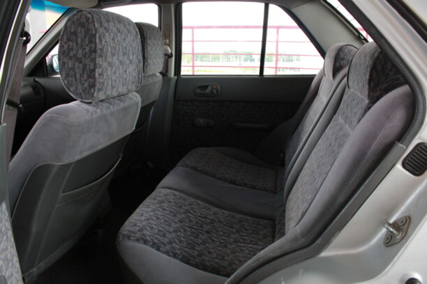 Suzuki Swift II · Рестайлинг, 2003 г.