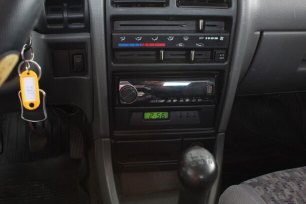 Suzuki Swift II · Рестайлинг, 2003 г.